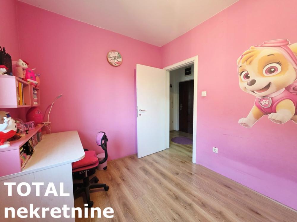 Slika 4 - Stan,NOVI SAD,BULEVAR,kv: 33.00, € 120000, ID: 1103033