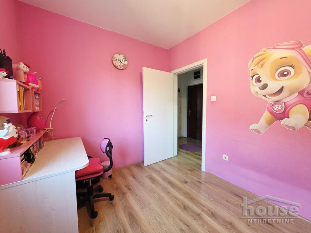 Slika 5 - Stan,NOVI SAD,BULEVAR,kv: 33.00, € 120000, ID: 1066187