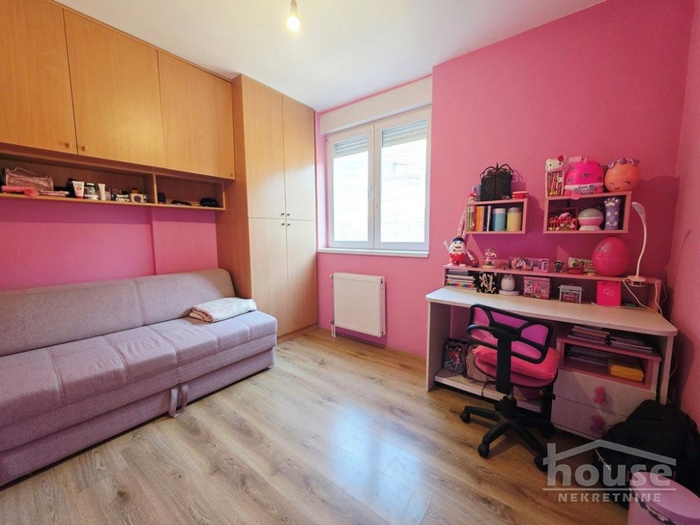 Slika 4 - Stan,NOVI SAD,BULEVAR,kv: 33.00, € 120000, ID: 1066187