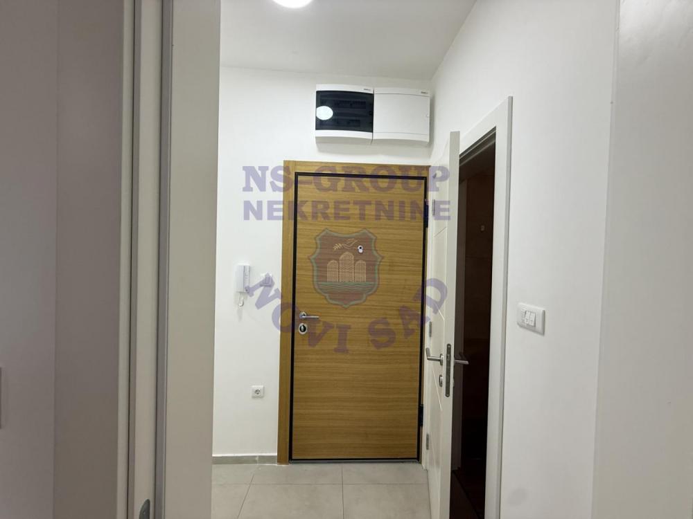 Slika 5 - Dvoiposoban stan u Petrovaradinu 