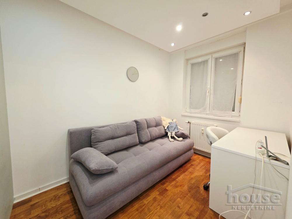 Slika 5 - Stan,NOVI SAD,GRBAVICA,kv: 79.00, € 260000, ID: 1066189