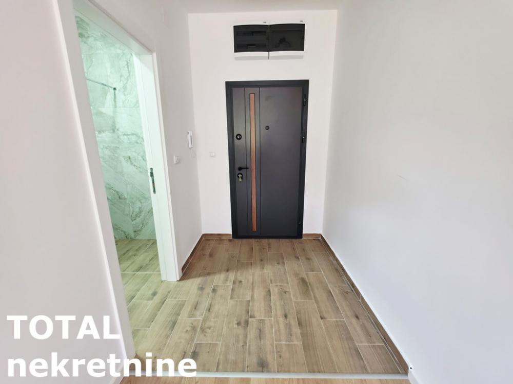 Slika 5 - Stan,NOVI SAD,SALAJKA,kv: 24.00, € 72000, ID: 1103048