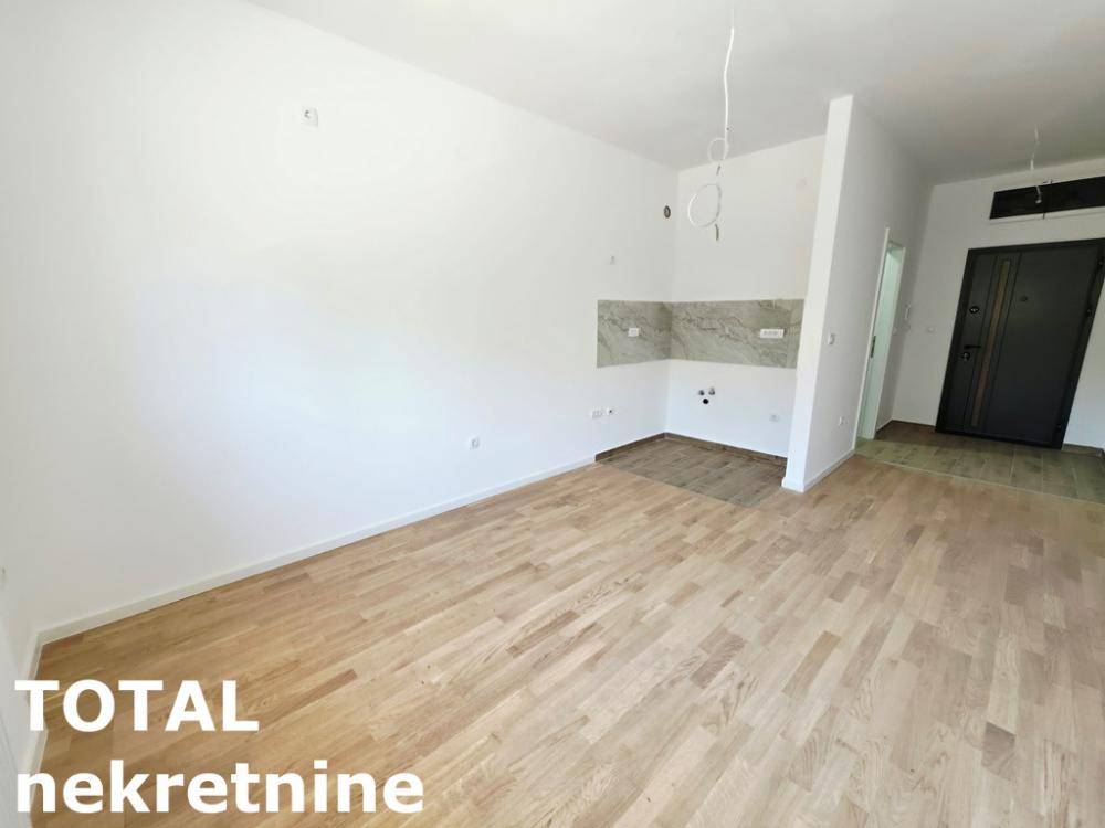 Slika 2 - Stan,NOVI SAD,SALAJKA,kv: 24.00, € 72000, ID: 1103048
