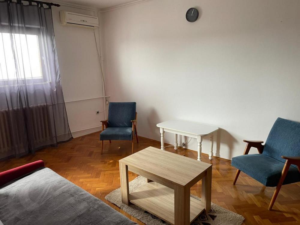 Slika 1 - Jednosoban, 26m2, Novi Sad centar Novi Sad, ima lift