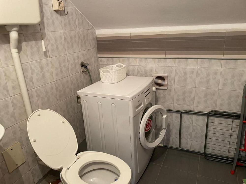 Slika 9 - Jednosoban, 26m2, Novi Sad centar Novi Sad, ima lift