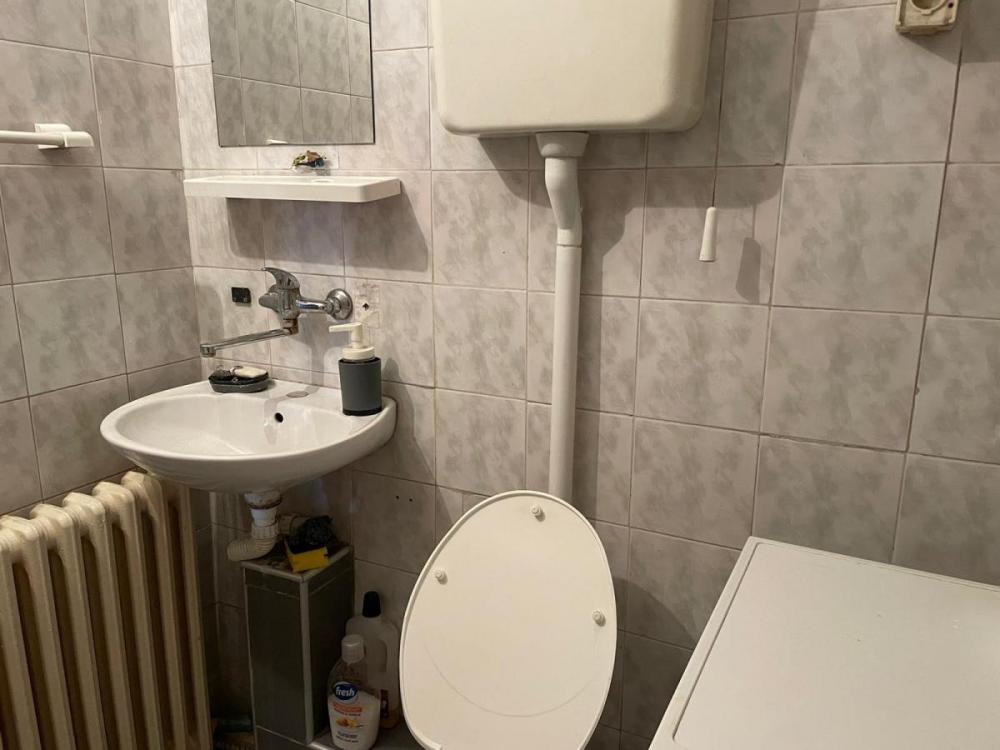 Slika 8 - Jednosoban, 26m2, Novi Sad centar Novi Sad, ima lift