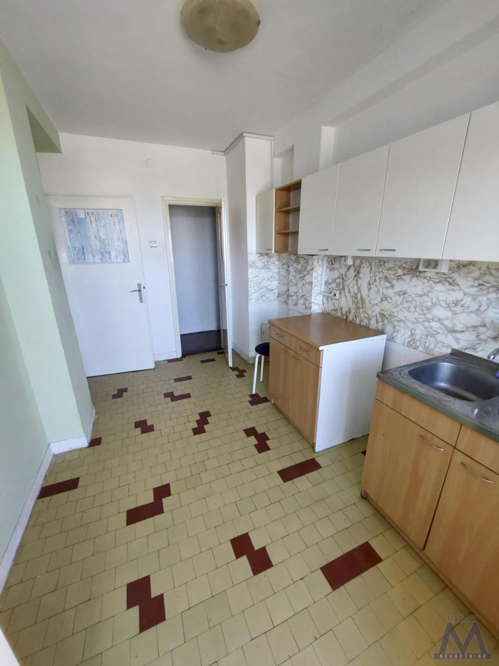 Slika 3 - Stan,NOVI SAD,GRBAVICA,kv: 50, € 129000, ID: 1019436