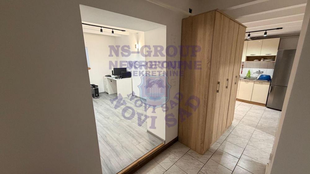 Slika 4 - Dvoiposoban, 58m2, Novosadski kej Novi Sad