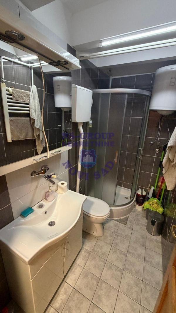 Slika 9 - Dvoiposoban, 58m2, Novosadski kej Novi Sad