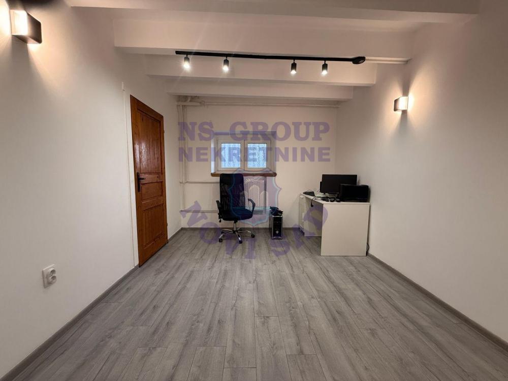 Slika 7 - Dvoiposoban, 58m2, Novosadski kej Novi Sad