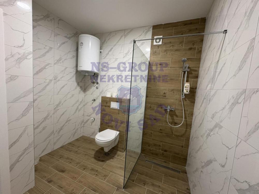 Slika 10 - Dvosoban, 44m2, Telep Novi Sad, sa terasom, ima lift