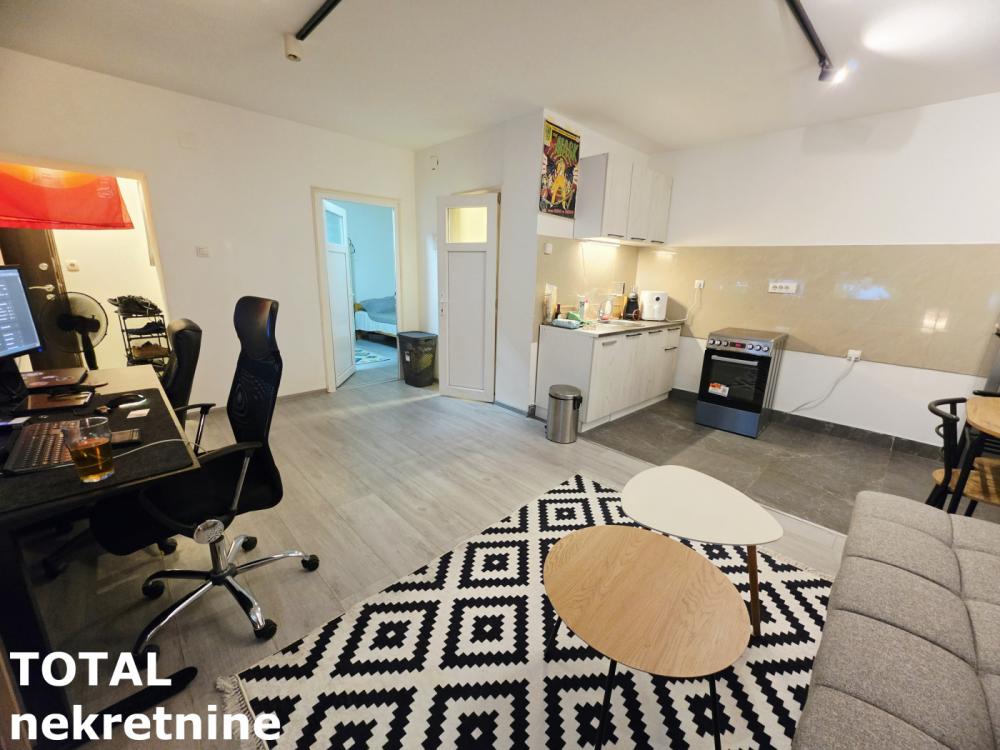 Slika 2 - Stan,NOVI SAD,PODBARA,kv: 37.00, € 80000, ID: 1102874