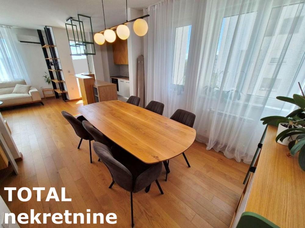 Slika 11 - Stan,NOVI SAD,BULEVAR EVROPE,kv: 78.00, € 270000, ID: 1102589