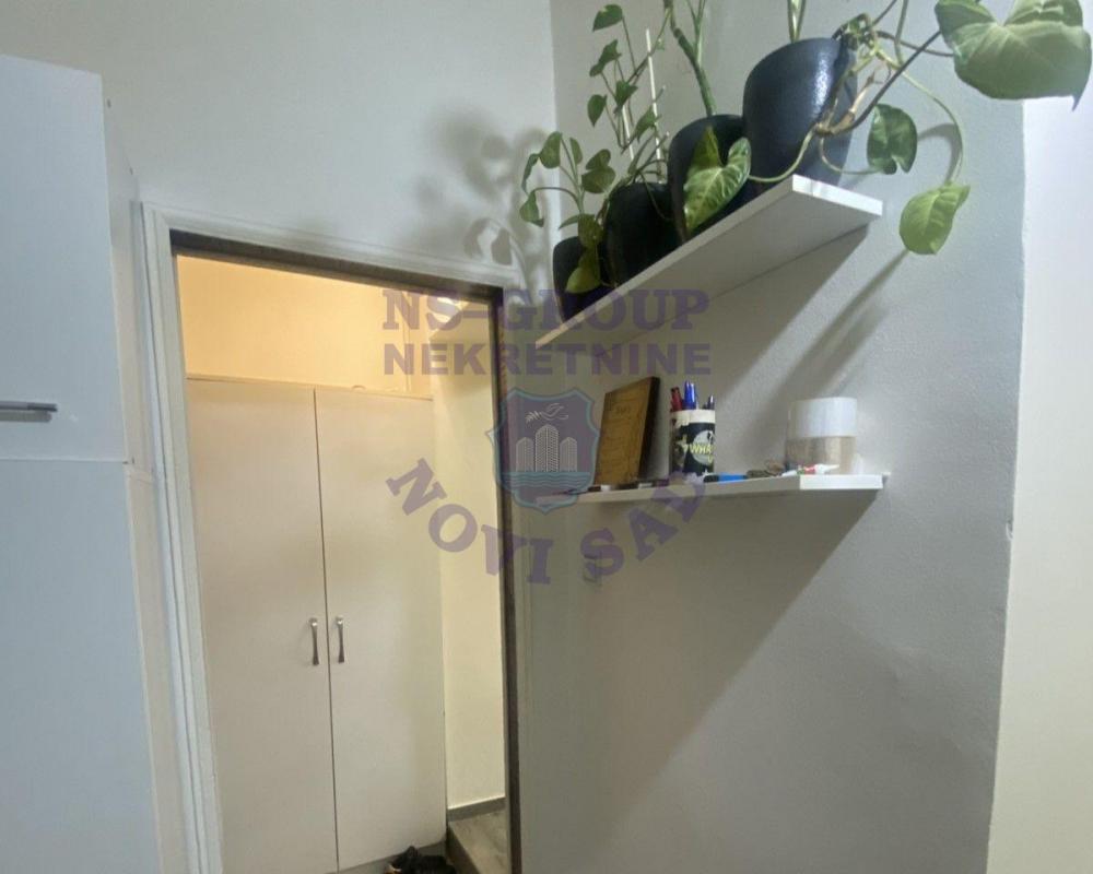 Slika 4 - Jednoiposoban, 50m2, Petrovaradin Novi Sad