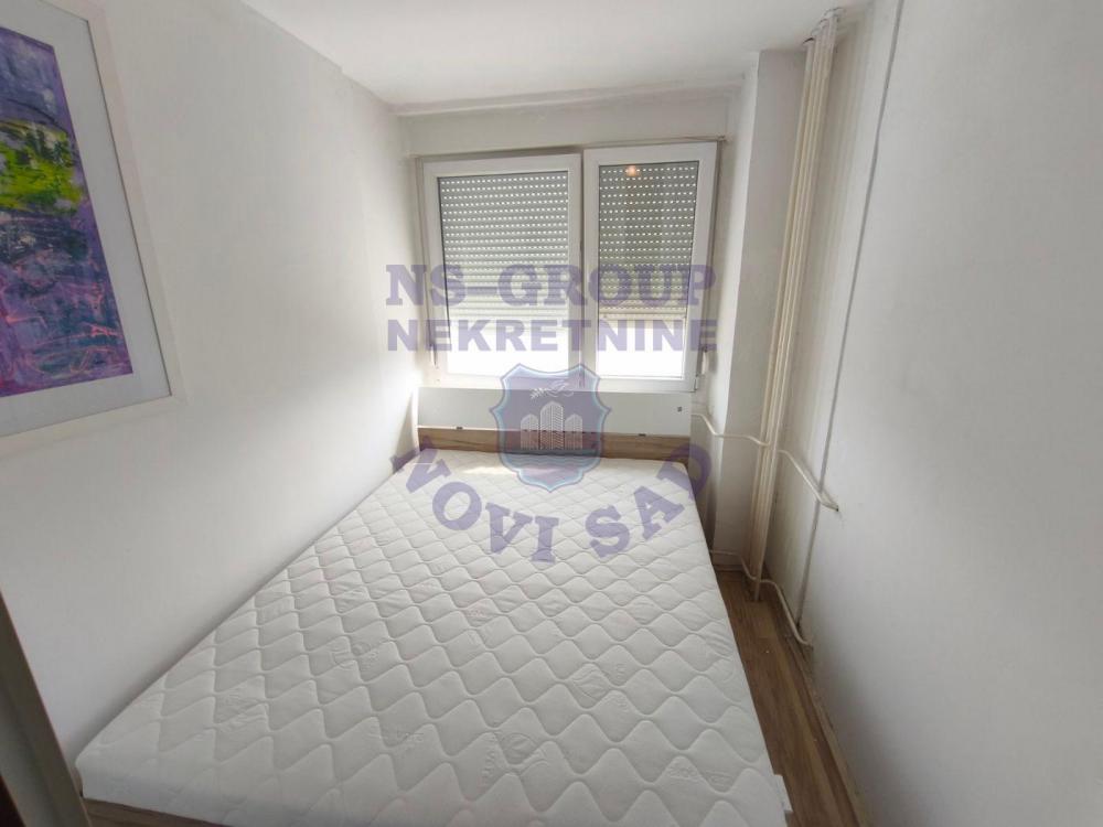 Slika 4 - Jednoiposoban, 47m2, Liman 4 Novi Sad, sa terasom, ima lift