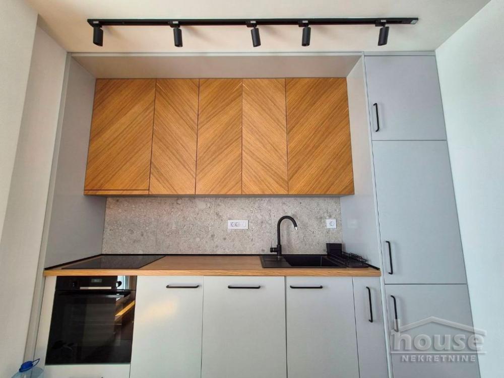 Slika 8 - Stan,NOVI SAD,BULEVAR EVROPE,kv: 78.00, € 270000, ID: 1065741