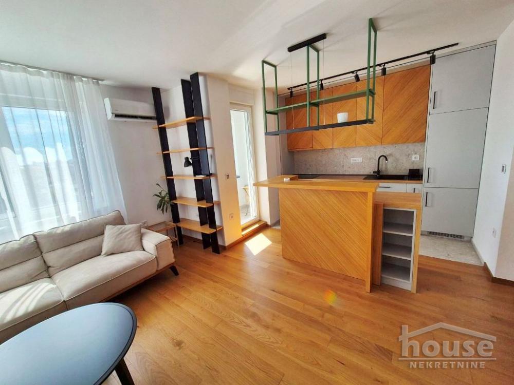 Slika 5 - Stan,NOVI SAD,BULEVAR EVROPE,kv: 78.00, € 270000, ID: 1065741