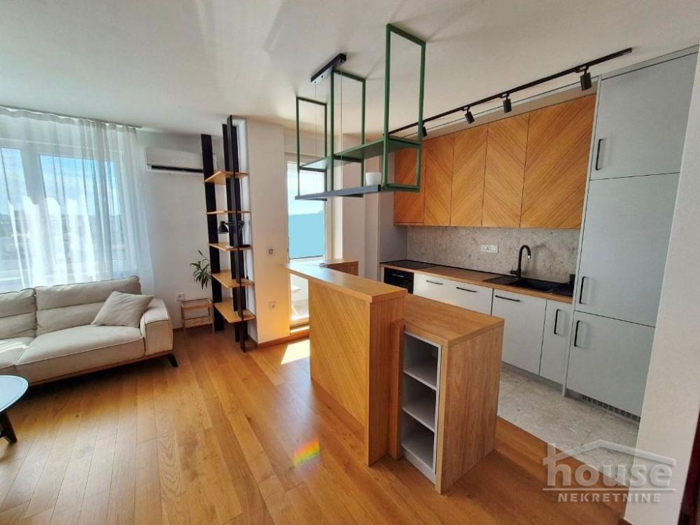 Slika 2 - Stan,NOVI SAD,BULEVAR EVROPE,kv: 78.00, € 270000, ID: 1065741