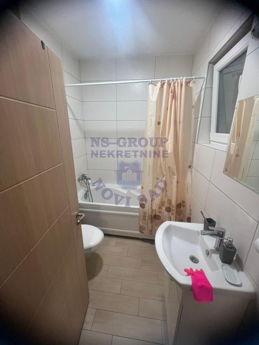 Slika 3 - Prodaja stana, 35m2, Telep Novi Sad, sa terasom, ima lift