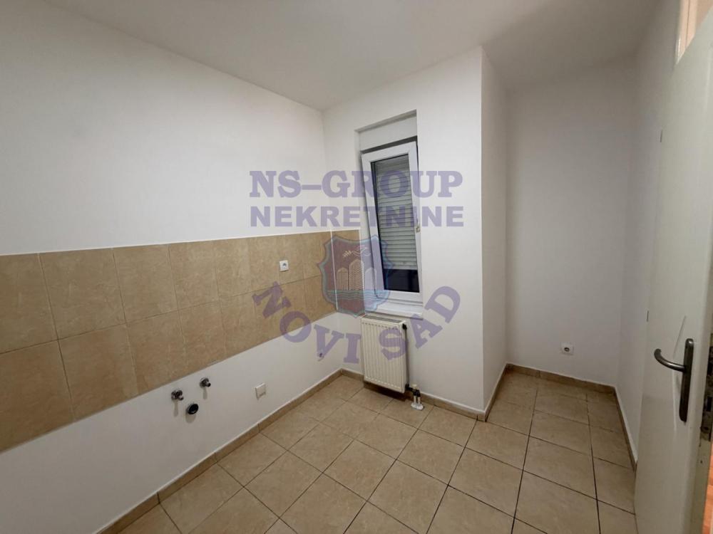 Slika 9 - Dvosoban, 52m2, Nova Detelinara Novi Sad, sa terasom, ima lift