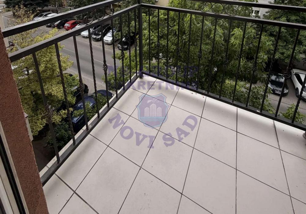 Slika 10 - Dvosoban, 52m2, Nova Detelinara Novi Sad, sa terasom, ima lift