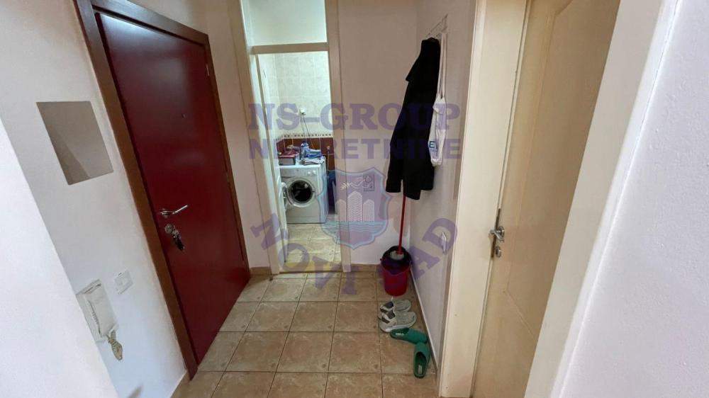 Slika 8 - Dvosoban, 53m2, Bulevar oslobođenja Novi Sad, sa terasom, ima lift