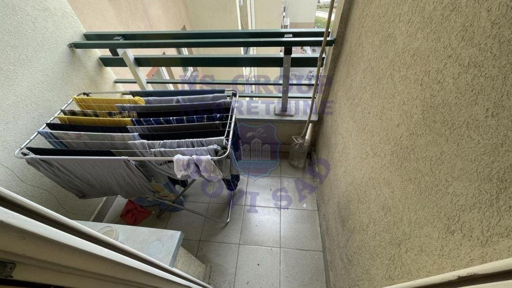 Slika 10 - Dvosoban, 53m2, Bulevar oslobođenja Novi Sad, sa terasom, ima lift