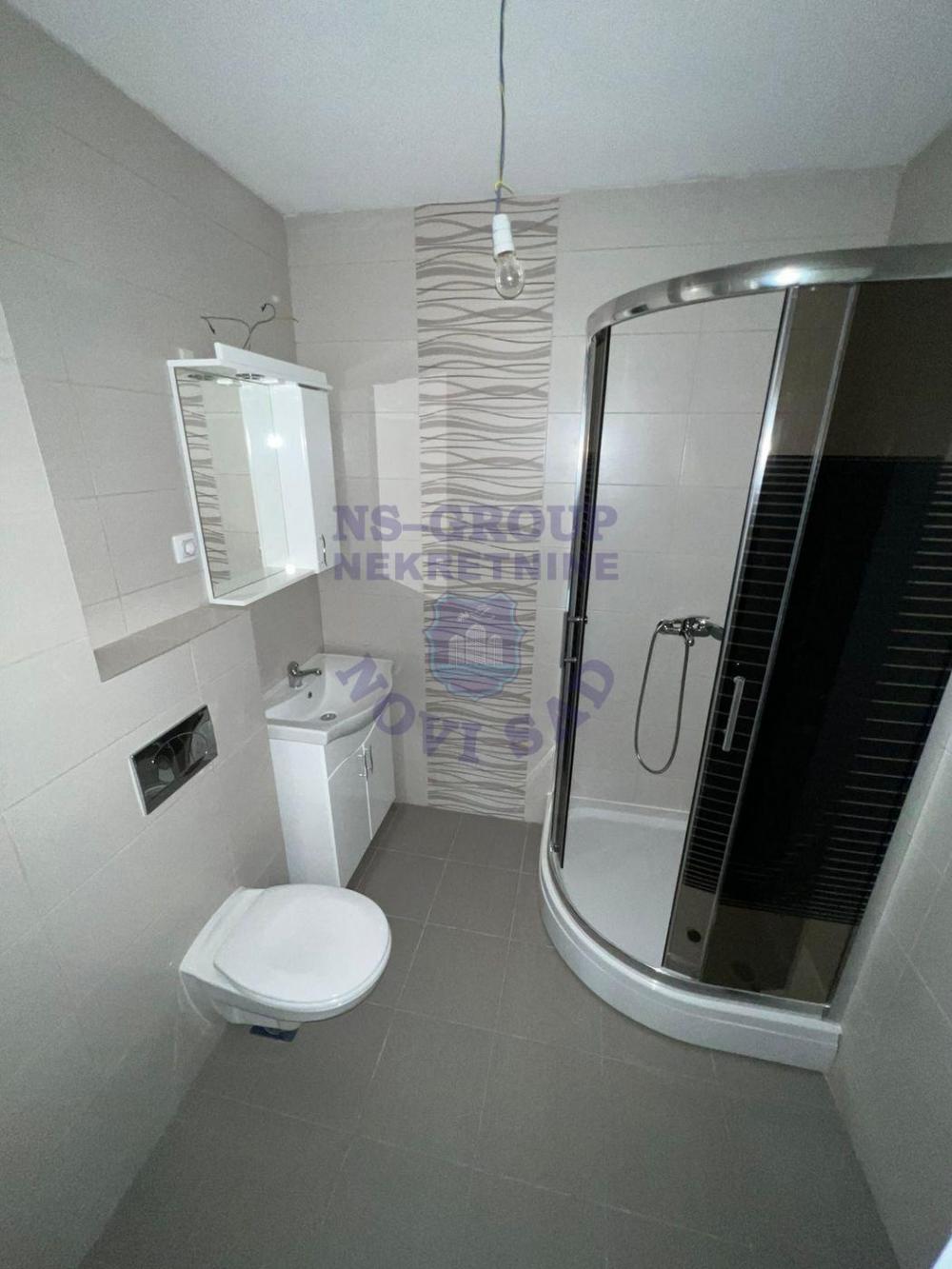 Slika 3 - Trosoban, 83m2, Sremska Kamenica Novi Sad, sa terasom, sa parkingom