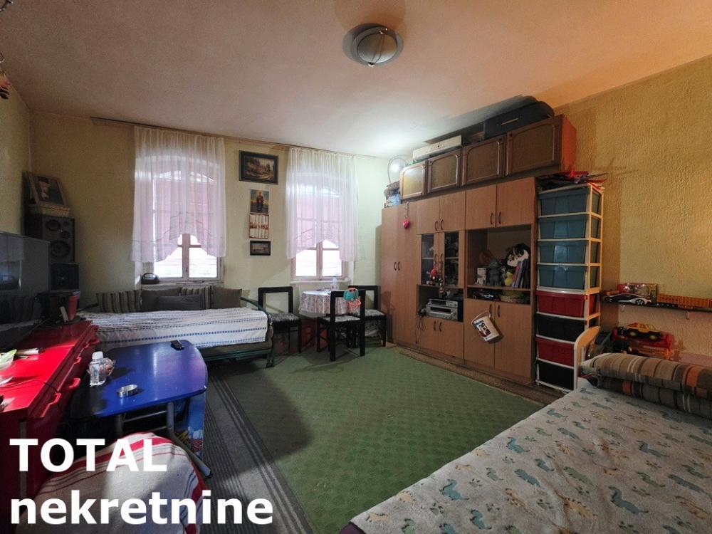 Glavna slika -Stan,PETROVARADIN,MAJUR,kv: 40.00, € 38000, ID: 1103050