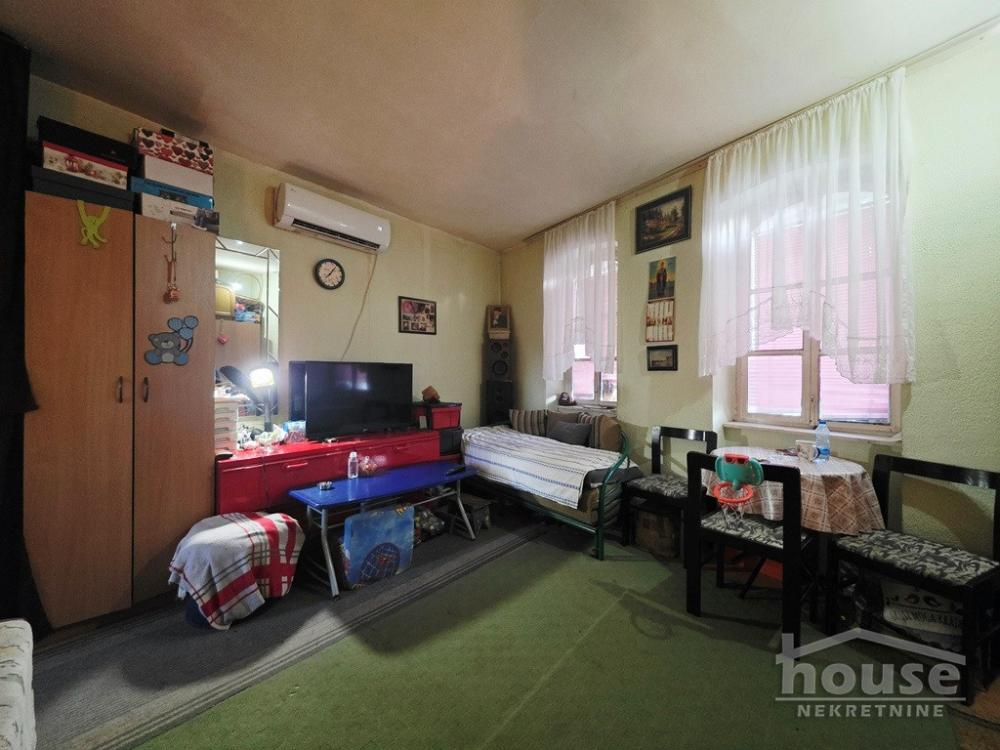 Slika 1 - Stan,PETROVARADIN,MAJUR,kv: 40.00, € 38000, ID: 1066204