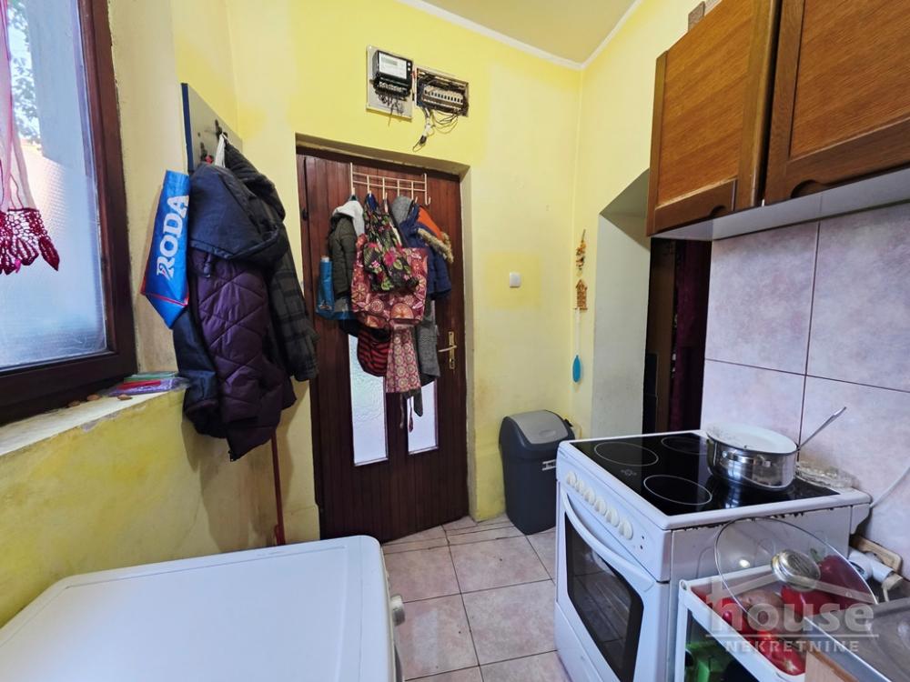 Slika 5 - Stan,PETROVARADIN,MAJUR,kv: 40.00, € 38000, ID: 1066204