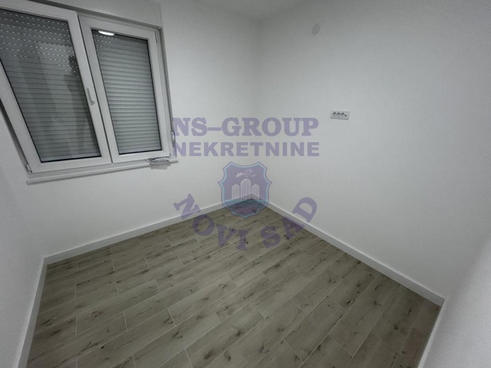 Slika 4 - Jednoiposoban, 38m2, Adice Novi Sad, sa terasom