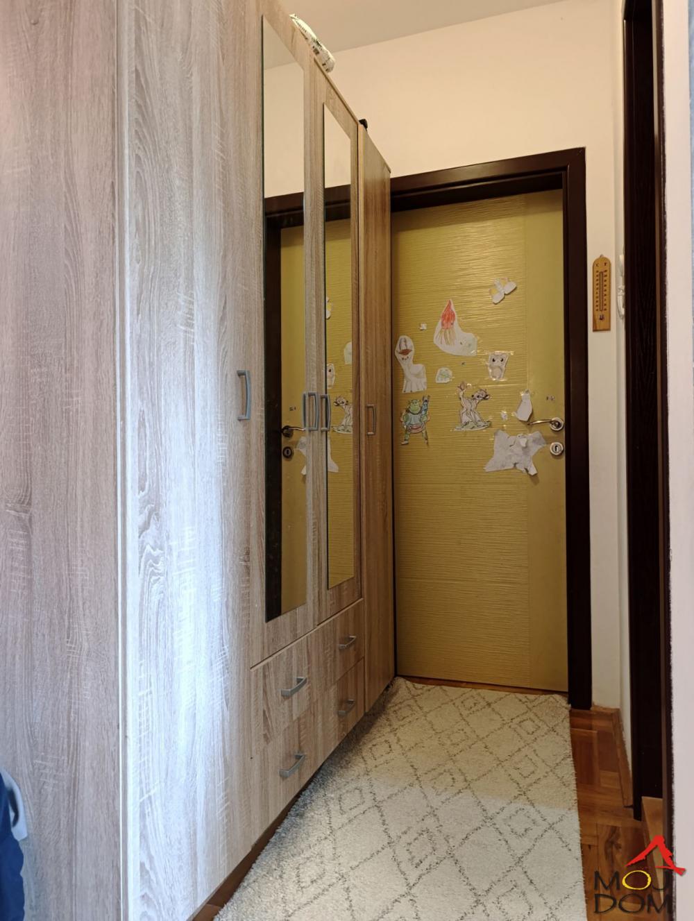 Slika 3 - Stan,NOVI SAD,TELEP,kv: 58, € 143700, ID: 1032661