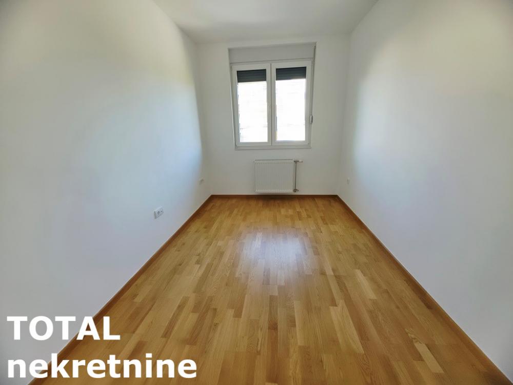 Slika 7 - Stan,NOVI SAD,TELEP,kv: 64.00, € 182400, ID: 1103049