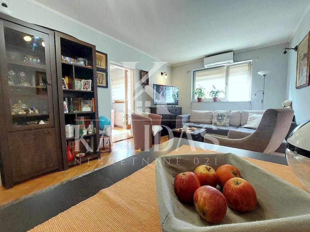 Slika 6 - Stan,NOVI SAD,CENTAR,kv: 52, € 154500, ID: 1008948