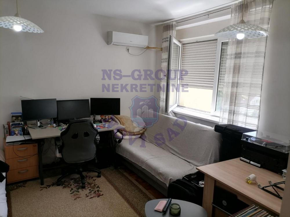 Slika 2 - Jednosoban, 27m2, Bulevar Evrope Novi Sad, ima lift