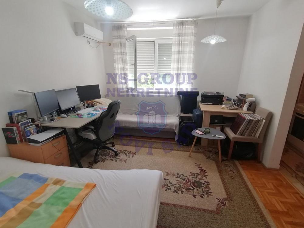 Slika 0 - Jednosoban, 27m2, Bulevar Evrope Novi Sad, ima lift