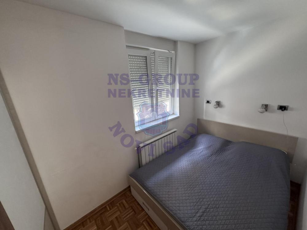 Slika 9 - Troiposoban, 74m2, Bulevar oslobođenja Novi Sad, sa terasom, ima lift