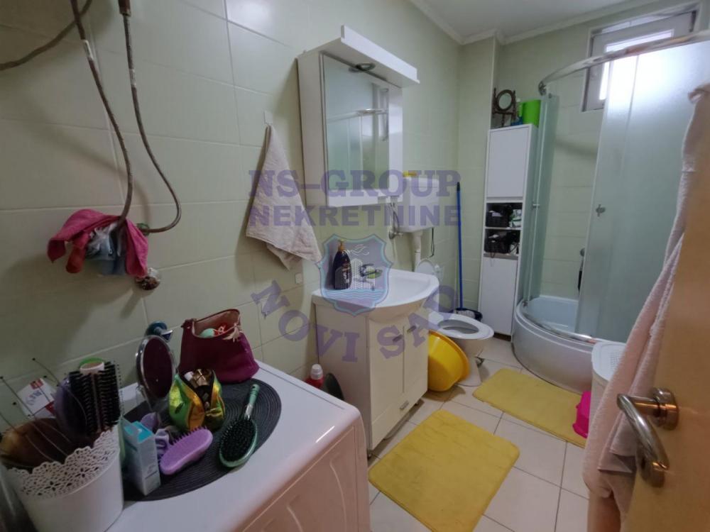 Slika 1 - Dvosoban, 58m2, Bulevar patrijarha Pavla (Somborski bulevar) Novi Sad, sa terasom, sa parkingom