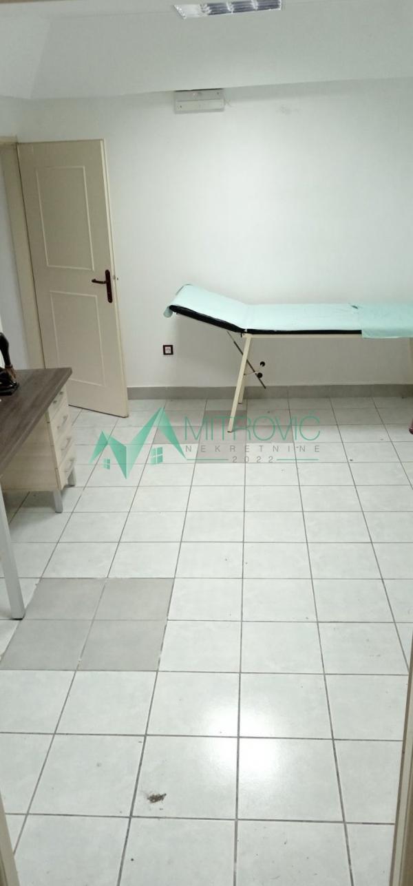 Slika 1 - Četvorosoban stan u Maksima Gorkog– 84m²- izuzetna ponuda (šifra oglasa:1004592) 
