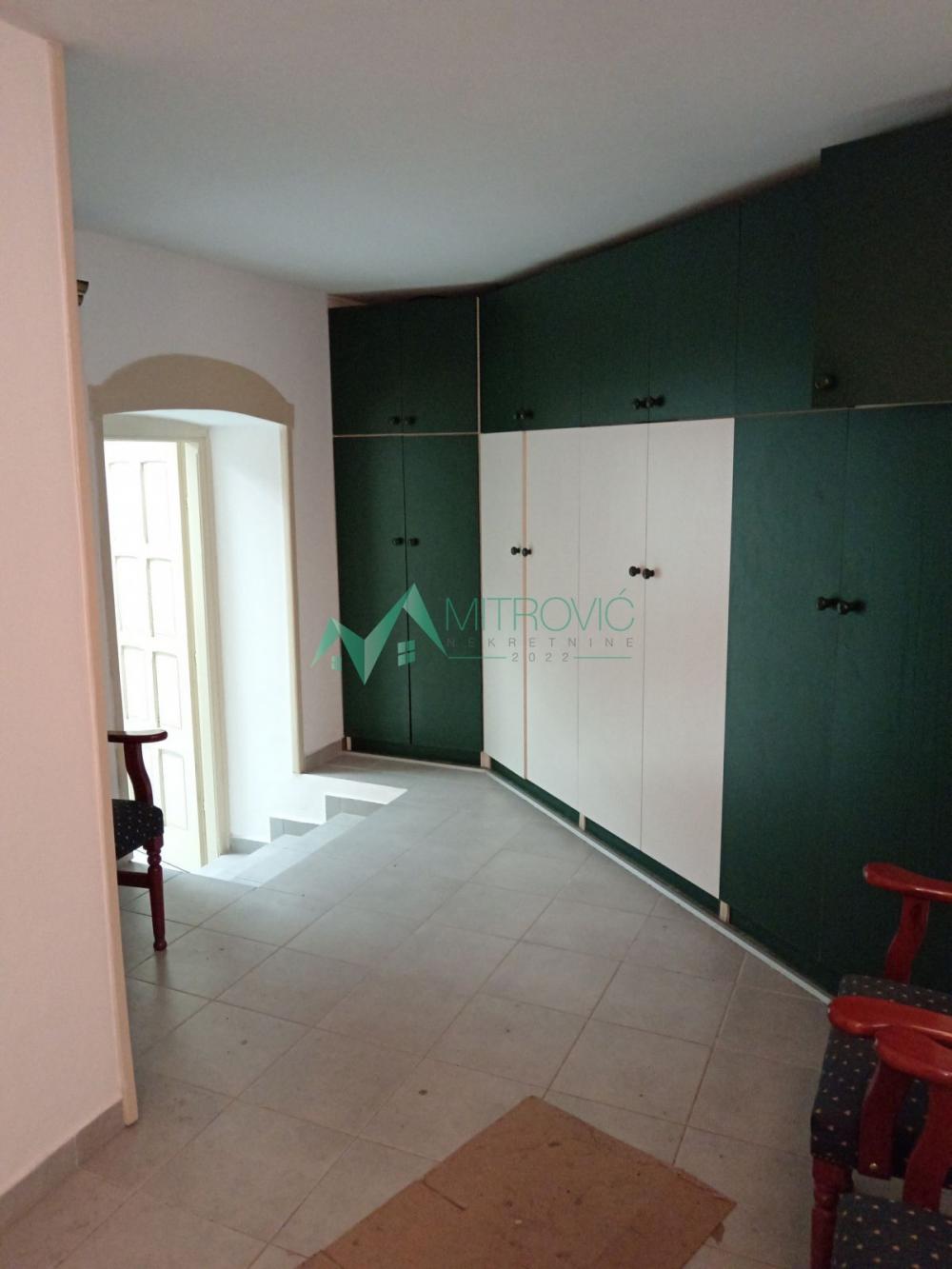 Slika 7 - Četvorosoban stan u Maksima Gorkog– 84m²- izuzetna ponuda (šifra oglasa:1004592) 