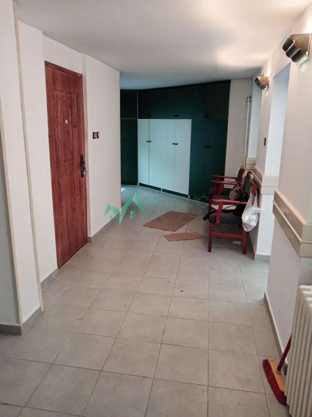 Slika 6 - Četvorosoban stan u Maksima Gorkog– 84m²- izuzetna ponuda (šifra oglasa:1004592) 
