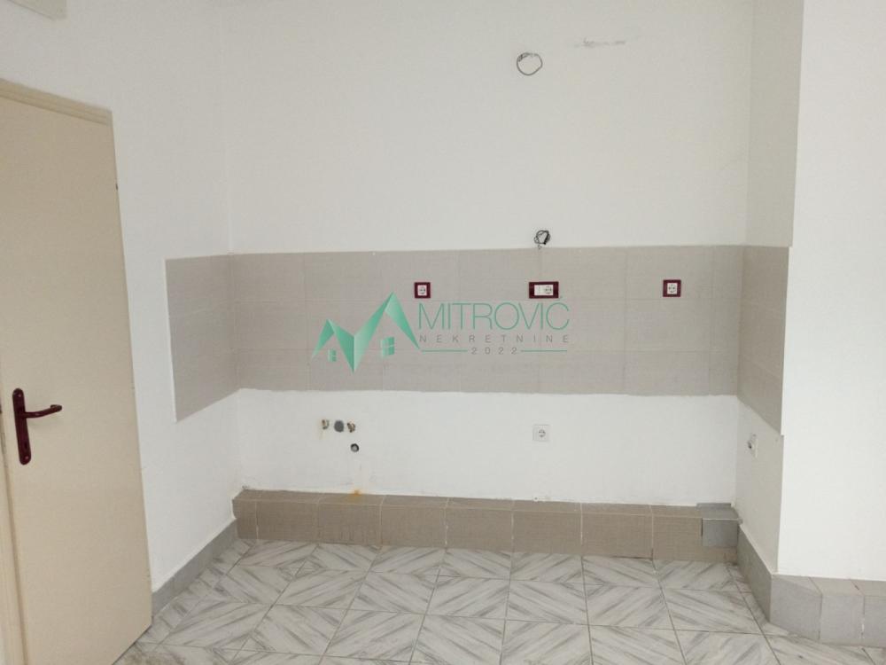 Slika 10 - Četvorosoban stan u Maksima Gorkog– 84m²- izuzetna ponuda (šifra oglasa:1004592) 