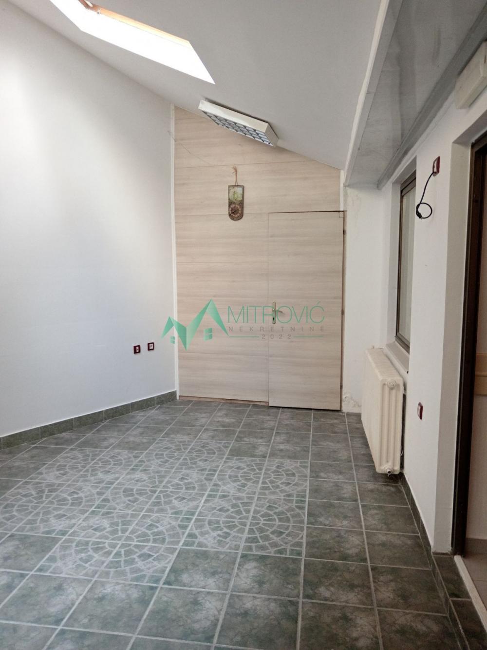 Slika 5 - Četvorosoban stan u Maksima Gorkog– 84m²- izuzetna ponuda (šifra oglasa:1004592) 
