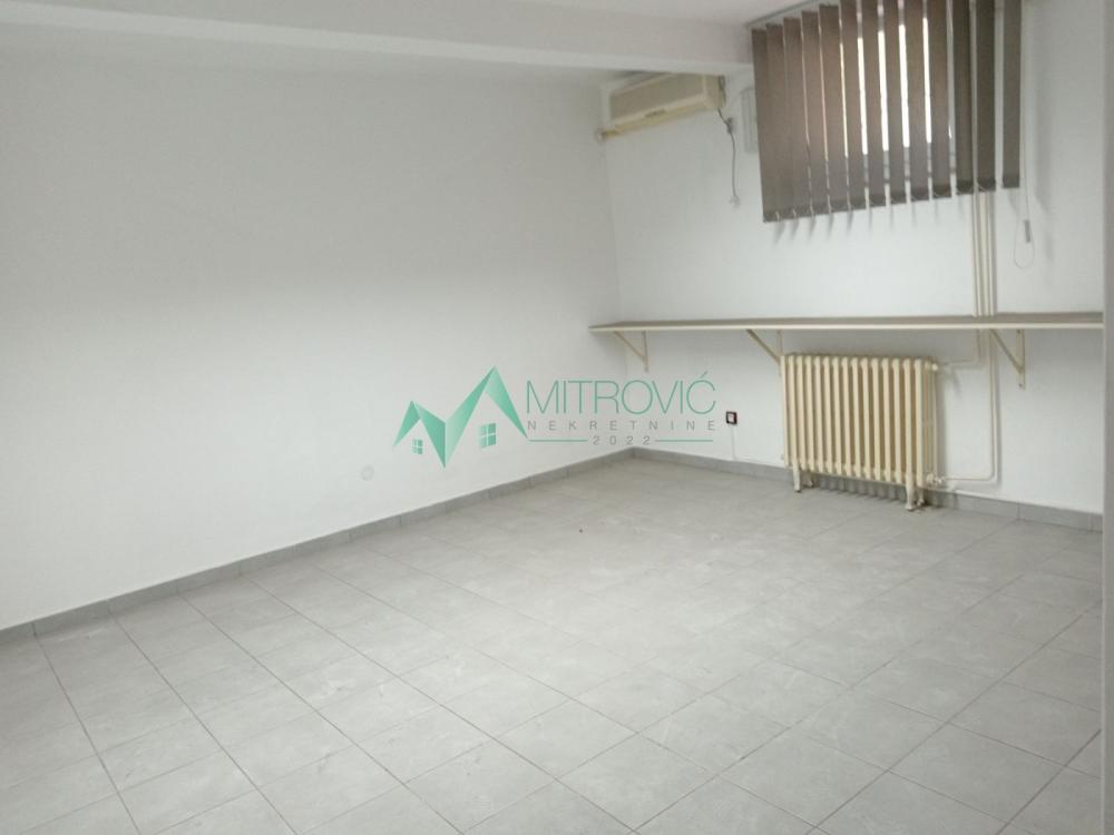 Slika 2 - Četvorosoban stan u Maksima Gorkog– 84m²- izuzetna ponuda (šifra oglasa:1004592) 
