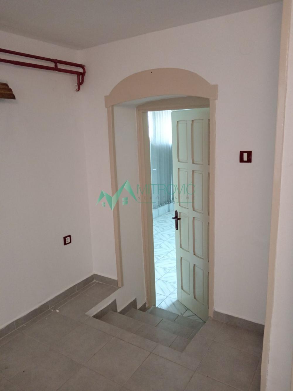 Slika 9 - Četvorosoban stan u Maksima Gorkog– 84m²- izuzetna ponuda (šifra oglasa:1004592) 