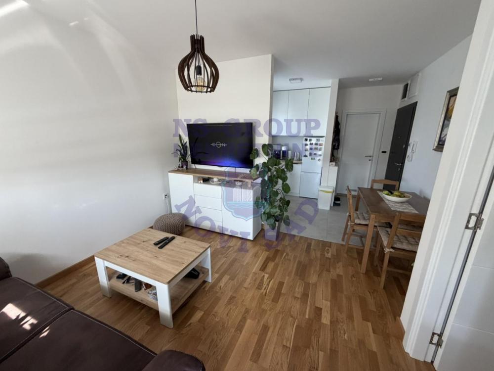 Slika 1 - Dvosoban, 38m2 Petrovaradin