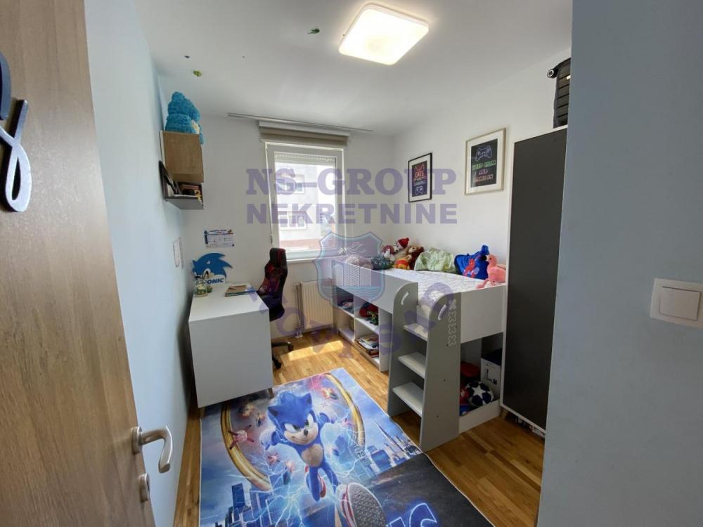 Slika 6 - Dvoiposoban, 57m2, Socijalno Novi Sad, sa terasom, ima lift