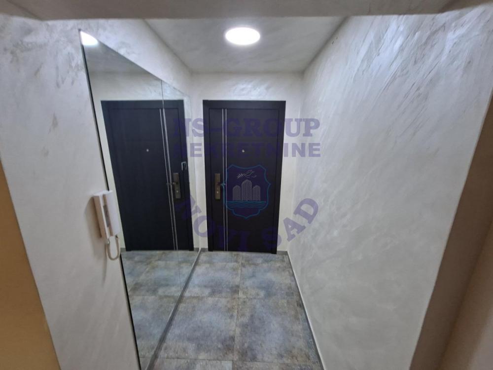 Slika 3 - Trosoban, 61m2, Novo naselje Novi Sad, ima lift