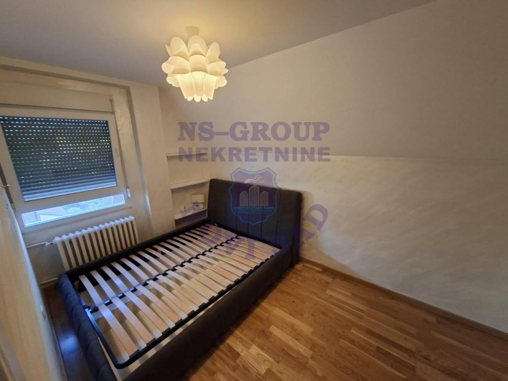Slika 2 - Trosoban, 61m2, Novo naselje Novi Sad, ima lift
